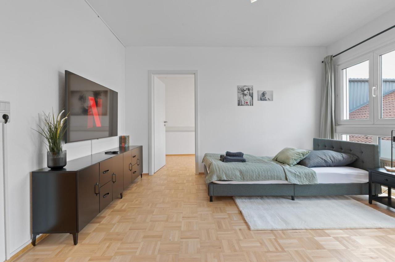 Lemon Suites Hildrizhausen - Ideal Fuer Teams Und Monteure Bagian luar foto